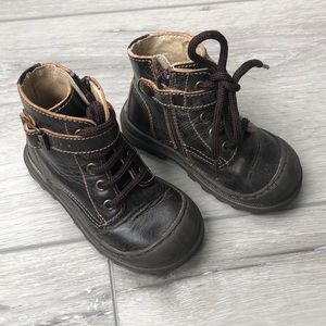 Toddlers leather boots